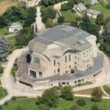 Foto: Goetheanum in Dornach, Zwitserland